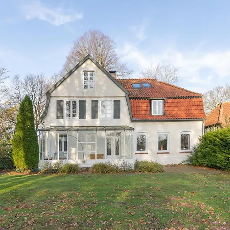 Historisches Mit Outdoor-sauna * Ostenfeld