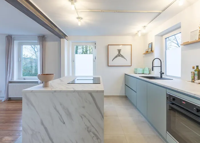 Historisches Mit Outdoor-sauna Feriehus *