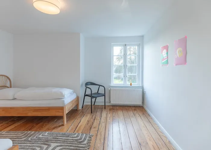 Historisches Mit Outdoor-sauna Feriehus *